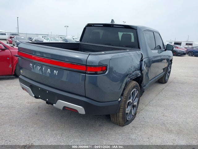 Rivian R1t Adventure 2022 7FCTGAAA6NN015256 Image 12