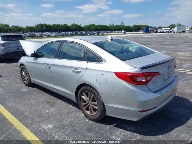 Hyundai SONATA SE 2016 5NPE24AF9GH261036 Image 3