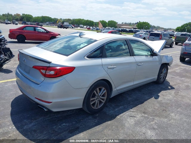 Hyundai SONATA SE 2016 5NPE24AF9GH261036 Image 4