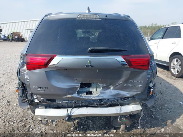 Mitsubishi Outlander Le 2018 JA4AD3A31JZ026312 Image 17