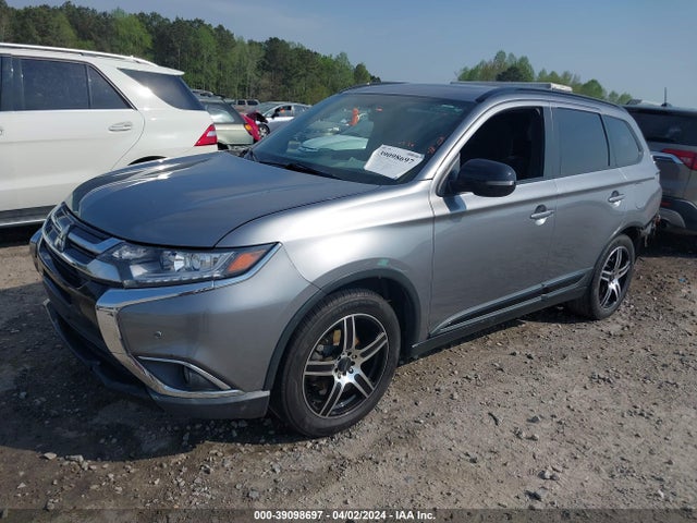 Mitsubishi Outlander Le 2018 JA4AD3A31JZ026312 Image 2