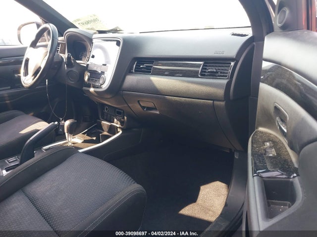 Mitsubishi Outlander Le 2018 JA4AD3A31JZ026312 Image 5