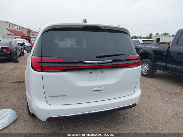 Chrysler Pacifica Touring L 2023 2C4RC1BG2PR624123 Image 16