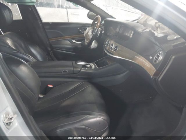 WDDUG8CB4FA094398 Mercedes-Benz S 550