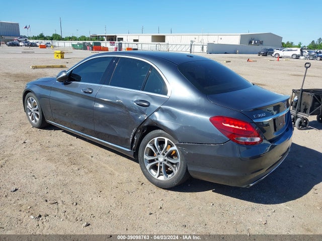 55SWF4JB2FU067787 Mercedes-Benz C 300 Luxury/sport