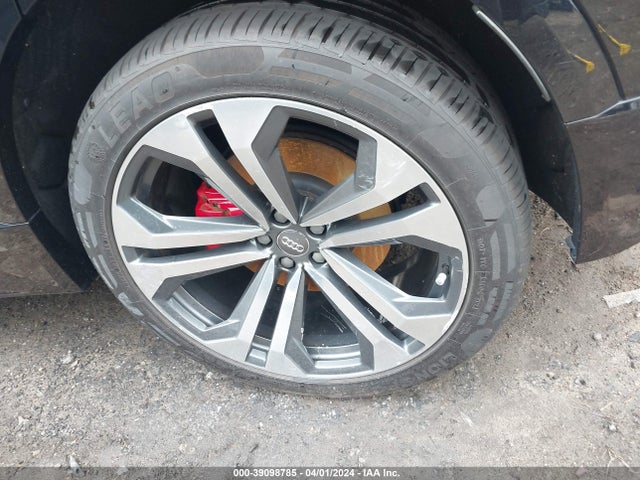 Продаж на аукціоні авто 2019 Audi Q8 55 Premium, vin: WA1BVAF15KD029239, номер лоту: 39098785