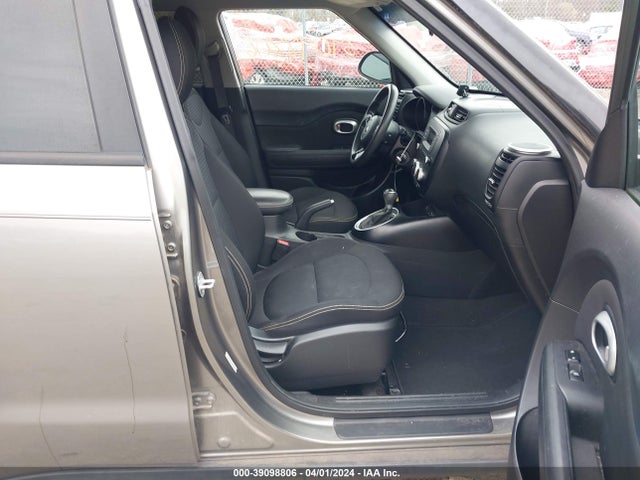 KIA SOUL + 2014 KNDJP3A52E7010619 Image 5
