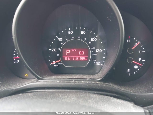 KIA SOUL + 2014 KNDJP3A52E7010619 Image 7