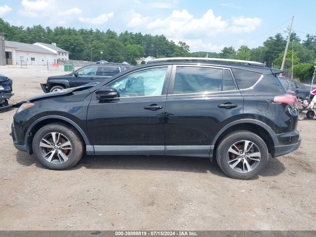 Toyota Rav4 Xle 2017 2T3RFREV9HW603227 Image 14