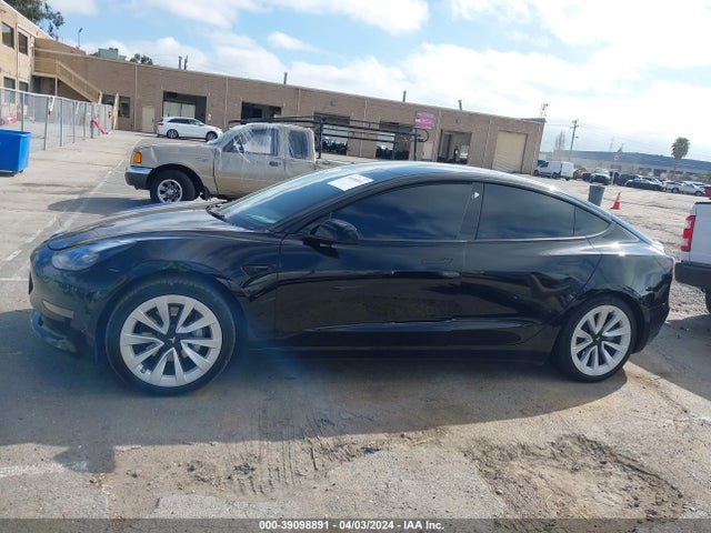 Tesla Model 3 Rear-wheel Drive 2022 5YJ3E1EA2NF373863 Image 13