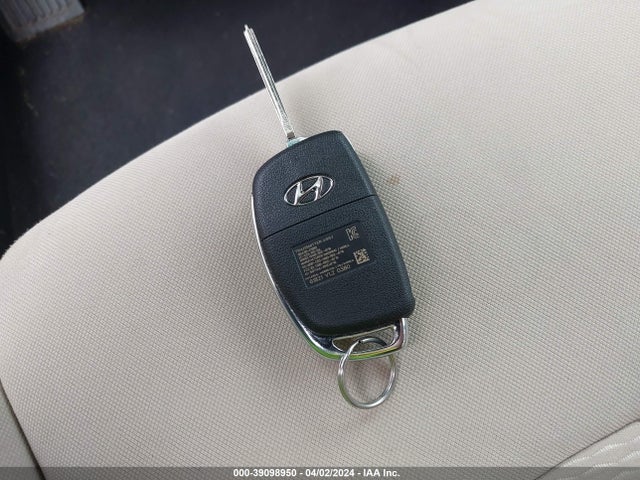 Hyundai SONATA ECO 2017 5NPE24AA3HH464347 Image 11