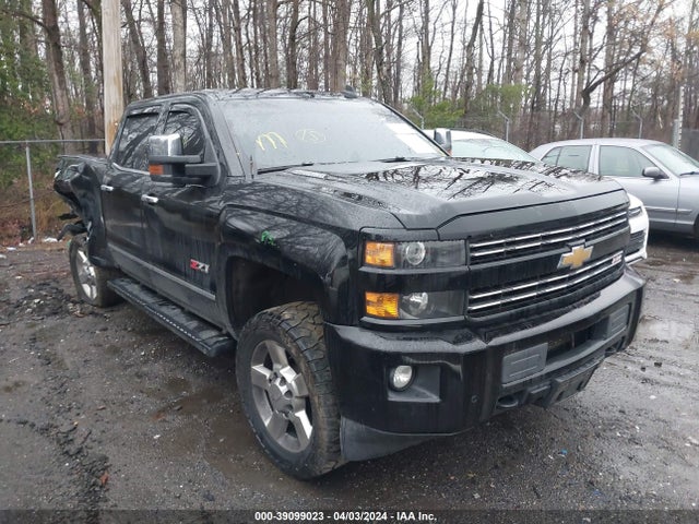 2016 1GC1KWE87GF220369 main image