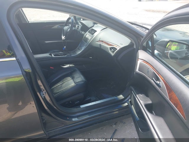 3LN6L2J93FR627841 Lincoln MKZ