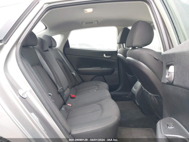 KIA Optima Lx 2016 5XXGT4L33GG018097 Image 8