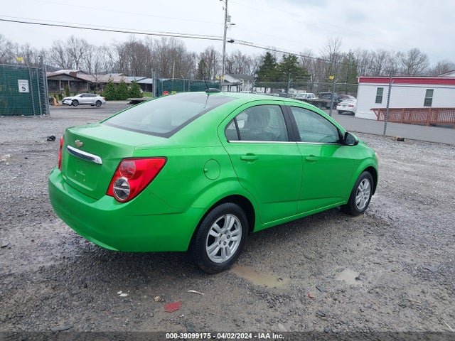 Chevrolet Sonic Lt Auto 2015 1G1JC5SH0F4141303 Image 4