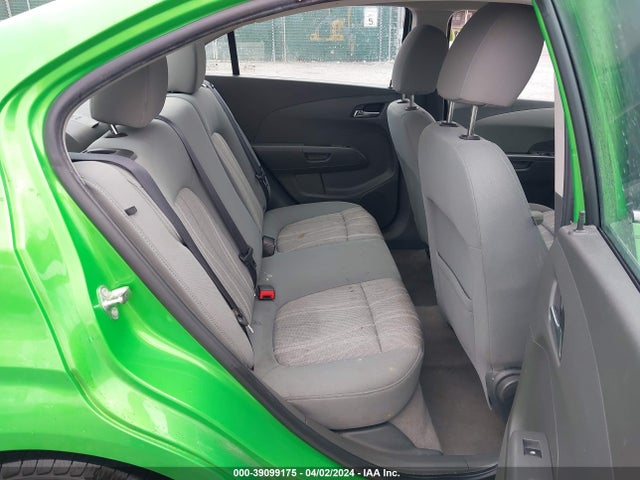 Chevrolet Sonic Lt Auto 2015 1G1JC5SH0F4141303 Image 8