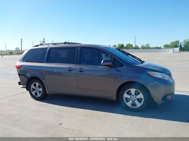 Toyota Sienna Le 8 Passenger 2015 5TDKK3DC0FS581689 Image 13