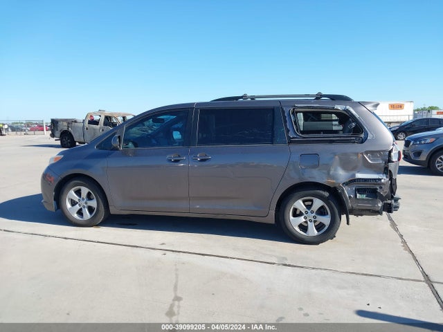 Toyota Sienna Le 8 Passenger 2015 5TDKK3DC0FS581689 Image 14