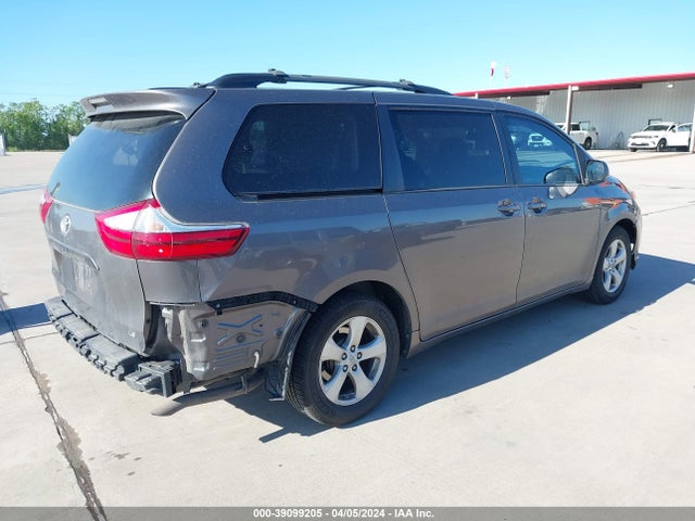 Toyota Sienna Le 8 Passenger 2015 5TDKK3DC0FS581689 Image 4