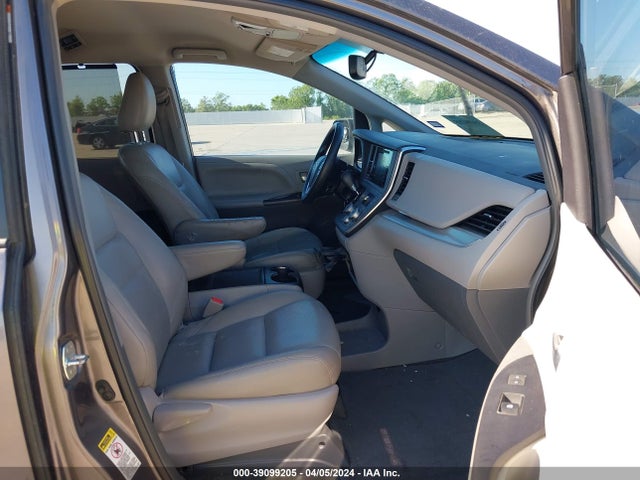 Toyota Sienna Le 8 Passenger 2015 5TDKK3DC0FS581689 Image 5