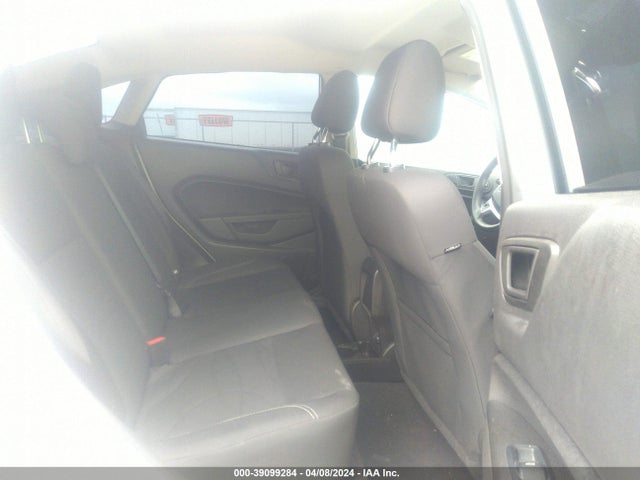 Ford FIESTA SE 2018 3FADP4BJ7JM134695 Image 8