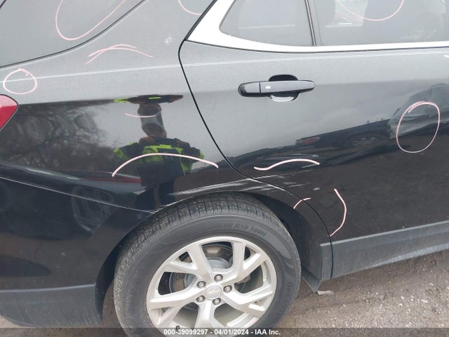 Chevrolet EQUINOX LT 2018 2GNAXKEX5J6136304 Image 18