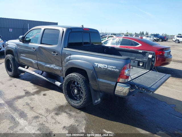Toyota Tacoma Base V6 2015 5TFLU4EN5FX135228 Image 3
