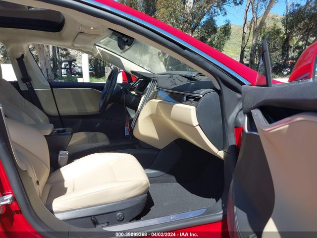 Tesla Model S 60/70/75/85 2016 5YJSA1E14GF129612 Image 5