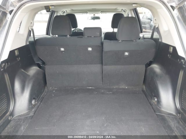 2T3RFREV9FW319710 Toyota Rav4 Xle