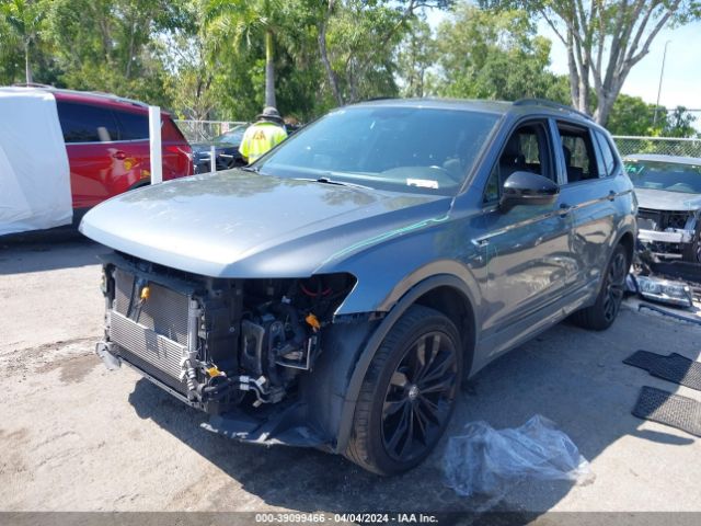 3VV3B7AX5LM137577 Volkswagen Tiguan 2.0t Se/2.0t Se R-line Black/2.0t Sel