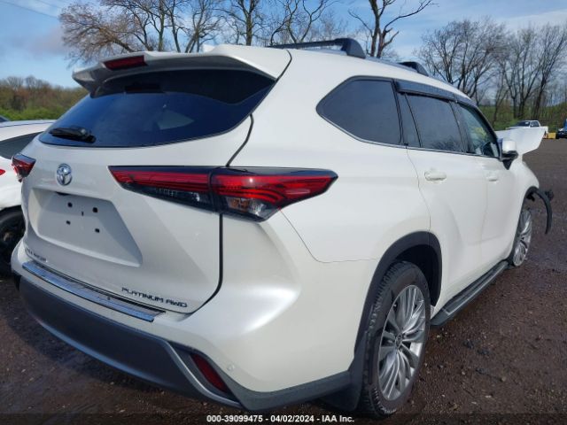 5TDFZRBH8MS130540 Toyota Highlander Platinum
