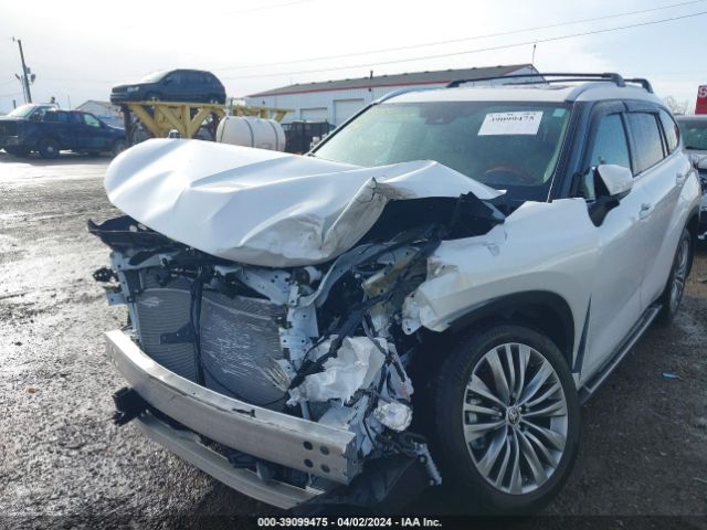 5TDFZRBH8MS130540 Toyota Highlander Platinum
