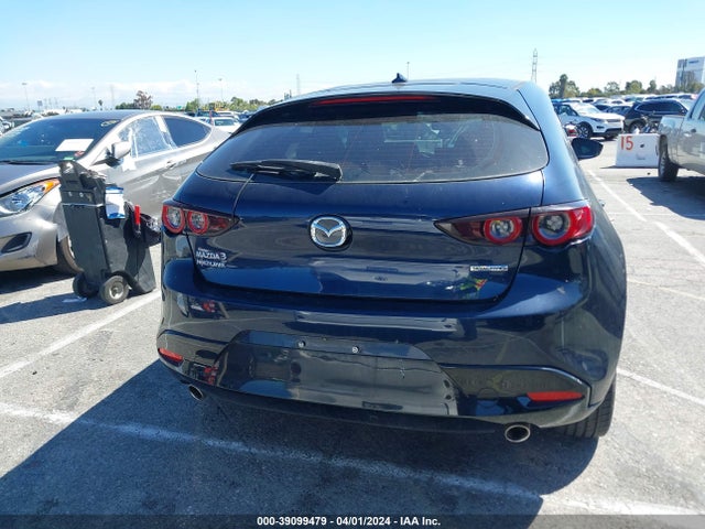 Mazda Mazda3 Preferred Package 2019 JM1BPAMM7K1146786 Image 16