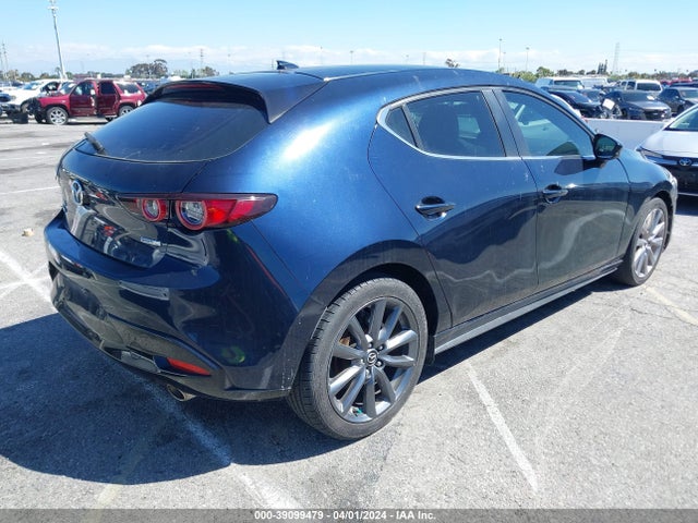 Mazda Mazda3 Preferred Package 2019 JM1BPAMM7K1146786 Image 4
