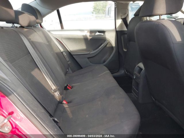3VWD17AJ5FM259102 Volkswagen Jetta 1.8t Se