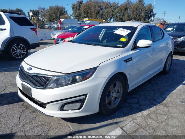 KIA Optima Lx 2015 KNAGM4A74F5643188 Image 2