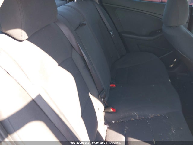 KIA Optima Lx 2015 KNAGM4A74F5643188 Image 8