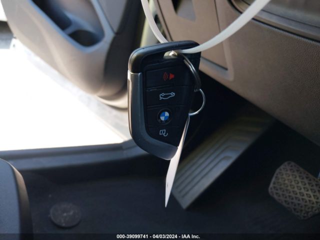 5UXTR7C53KLF32798 BMW X3 Sdrive30i