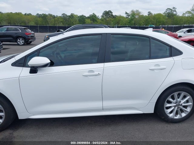 Toyota COROLLA LE 2022 5YFVPMAE2NP386534 Image 14
