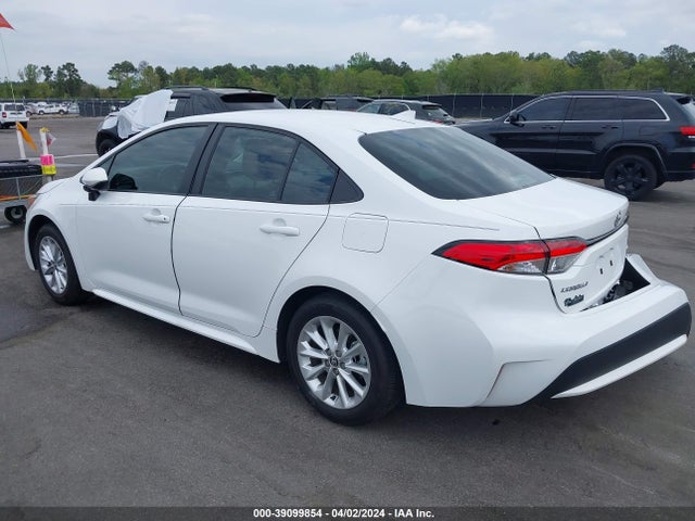Toyota COROLLA LE 2022 5YFVPMAE2NP386534 Image 3