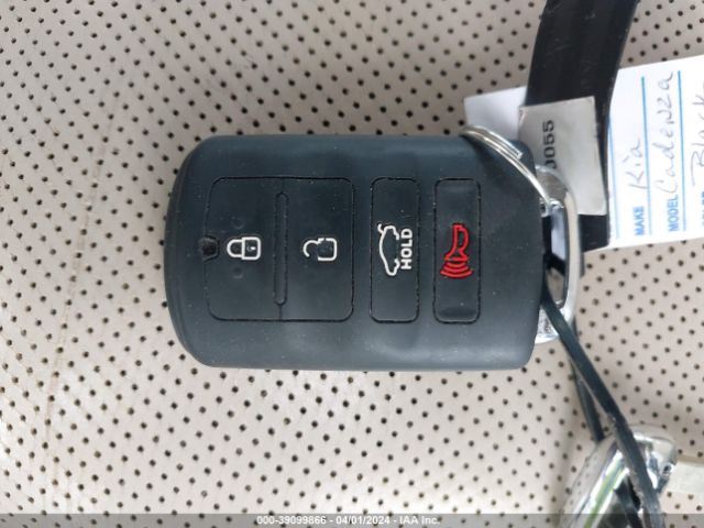 KNALN4D78E5136977 KIA Cadenza Premium