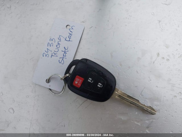 Toyota Prius C Two 2017 JTDKDTB36H1592807 Image 11