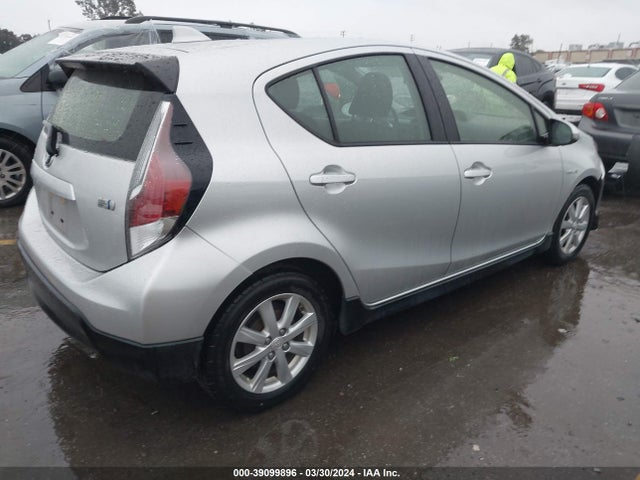 Toyota Prius C Two 2017 JTDKDTB36H1592807 Image 4