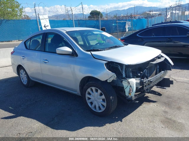 Nissan Versa 1.6 Sv 2018 3N1CN7AP6JK442250 головне зображення