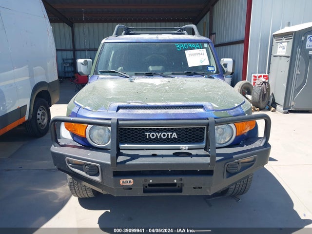 Toyota FJ Cruiser 2014 JTEBU4BF7EK204310 Image 12