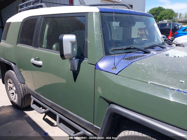 Toyota FJ Cruiser 2014 JTEBU4BF7EK204310 Image 13