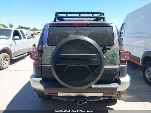 Toyota FJ Cruiser 2014 JTEBU4BF7EK204310 Image 16
