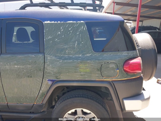 Toyota FJ Cruiser 2014 JTEBU4BF7EK204310 Image 20