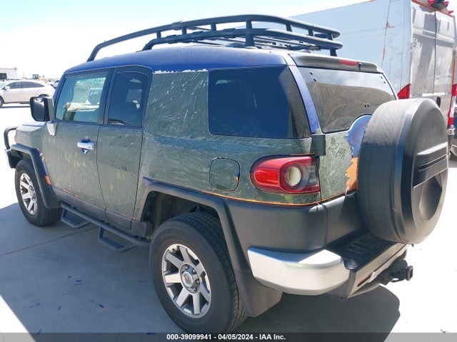 Toyota FJ Cruiser 2014 JTEBU4BF7EK204310 Image 3