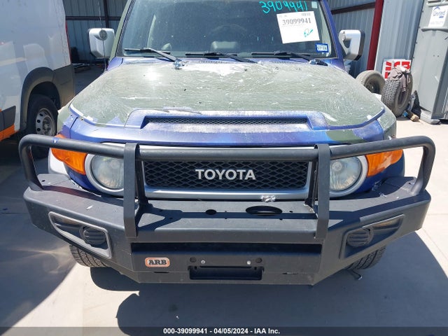 Toyota FJ Cruiser 2014 JTEBU4BF7EK204310 Image 6